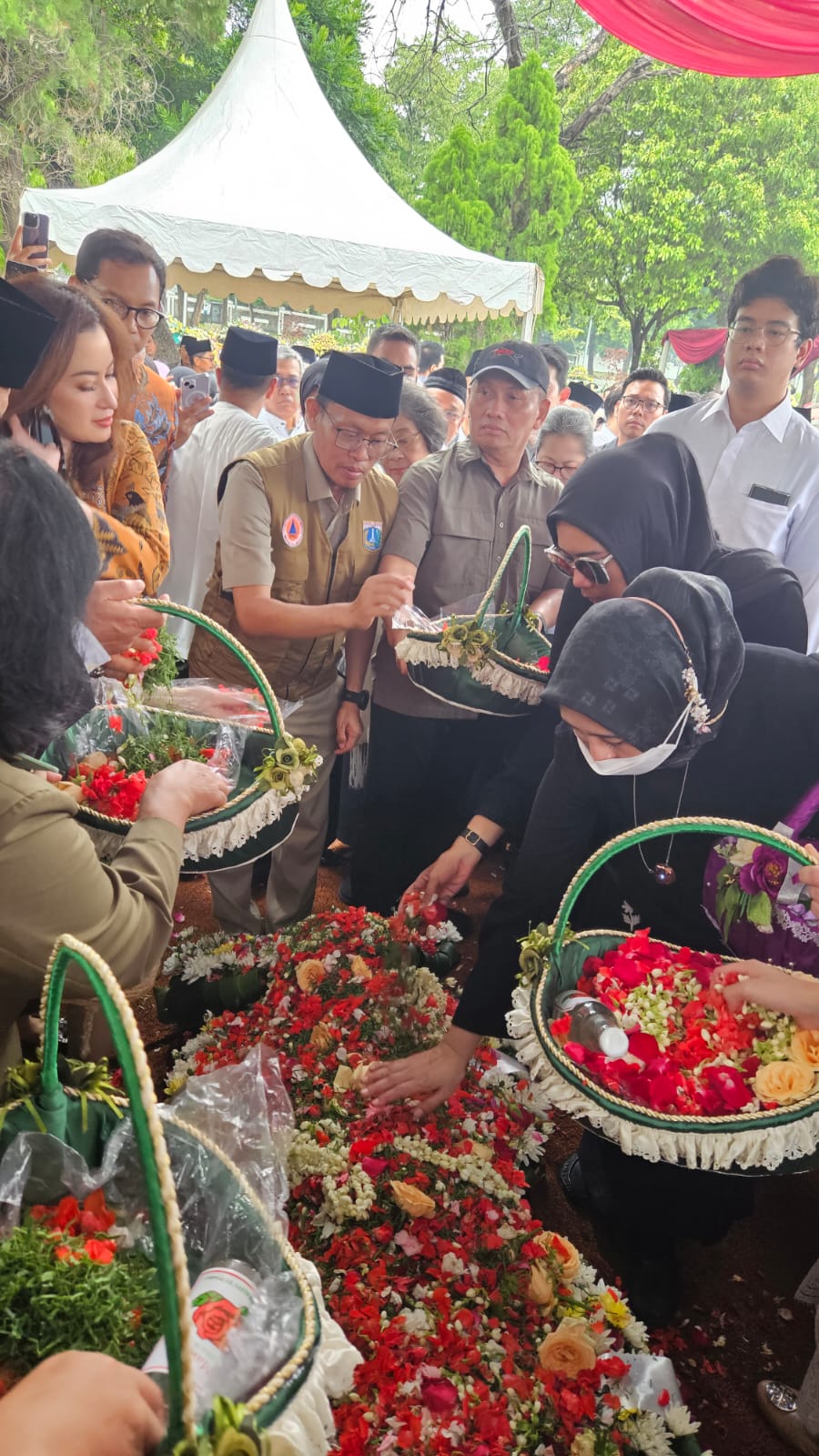 Menghantarkan Alm. Doni Monardo