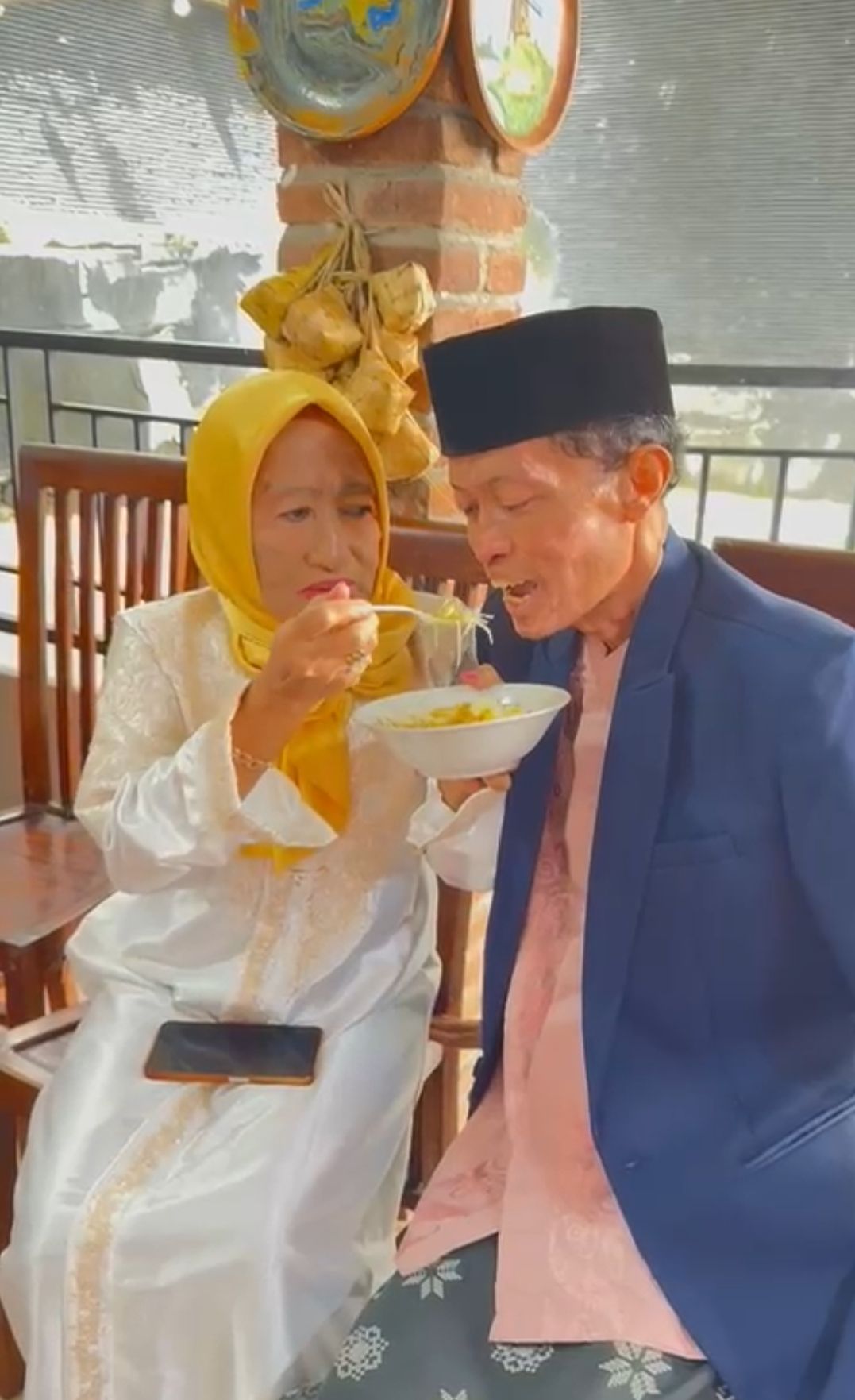 Disuapi pada Usia 52 Tahun